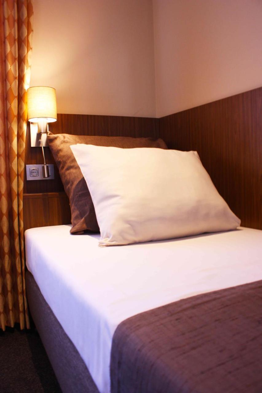 Hotel Restaurant De Bengel Eersel Ngoại thất bức ảnh
